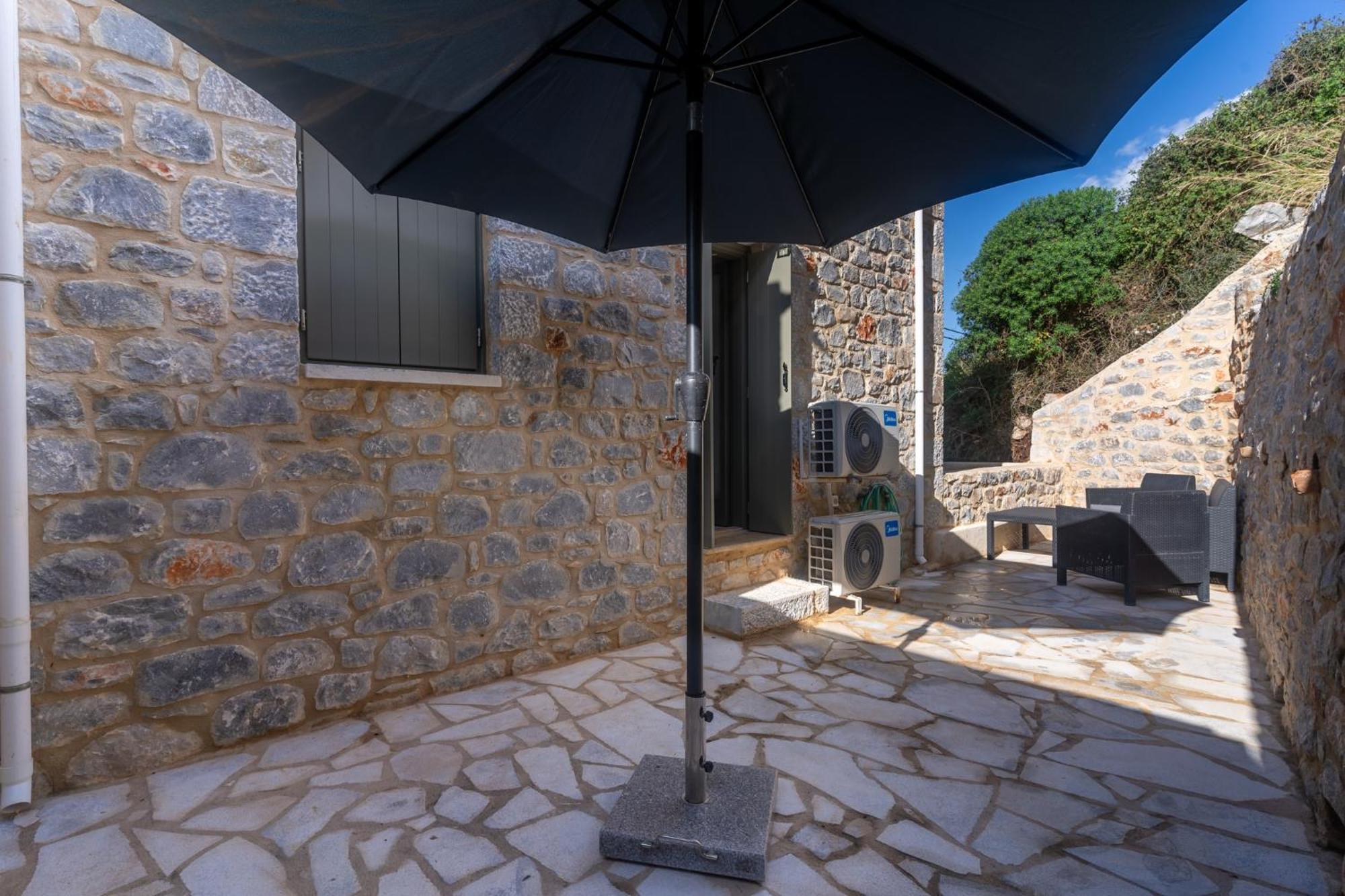 Vina'S Stone House Villa Liménion Exterior foto