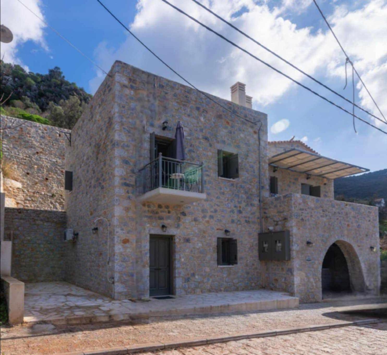 Vina'S Stone House Villa Liménion Exterior foto
